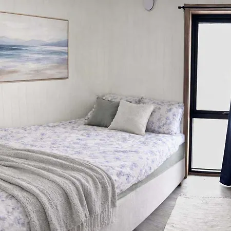 New Modern And Spacious On Boroya Sorlandet - 3 Bedrooms * Tvedestrand